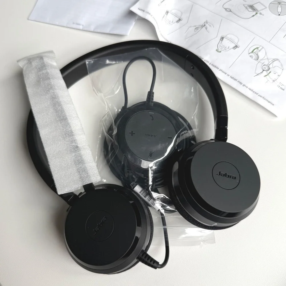 NEW Jabra Evolve 20 Stereo USB-A Wired Headset Noise-Canceling Mic Black